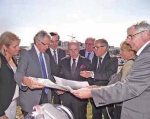 Bernard Cazeneuve a jeté un regard très attentif sur le projet du mono-site.