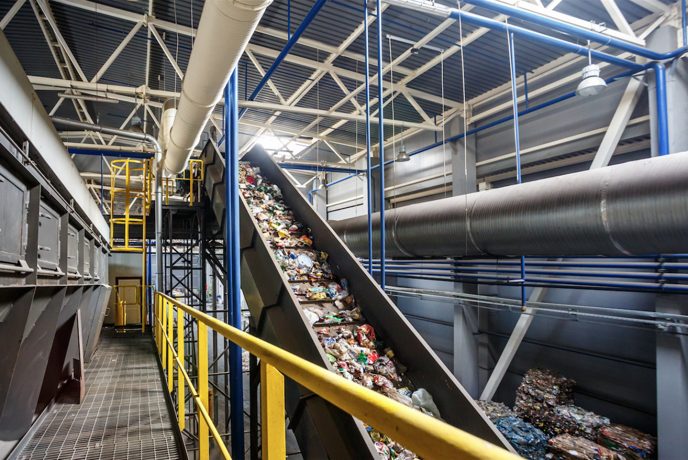 Le secteur du recyclage n'a pas été épargné par la crise : l'an dernier, son chiffre d'affaires a chuté de 10,7% pour s'établir à 7,6 milliards d'euros. (c)AdobeStock