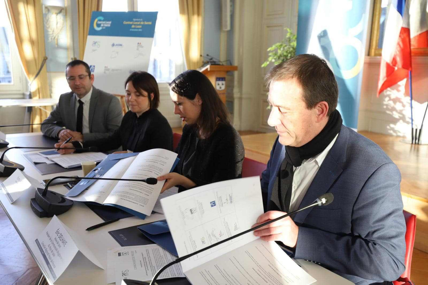 Au premier plan, Éric Delhaye, maire de Laon et Fanny Anor, préfète de l'Aisne. (c) Ville de Laon