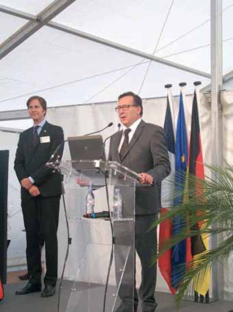 Dr Ralf Murjahn, Pdg groupe Daw, et Claude Leclere, directeur général Daw France, lors de l’inauguration du centre de formation et d’excellence.