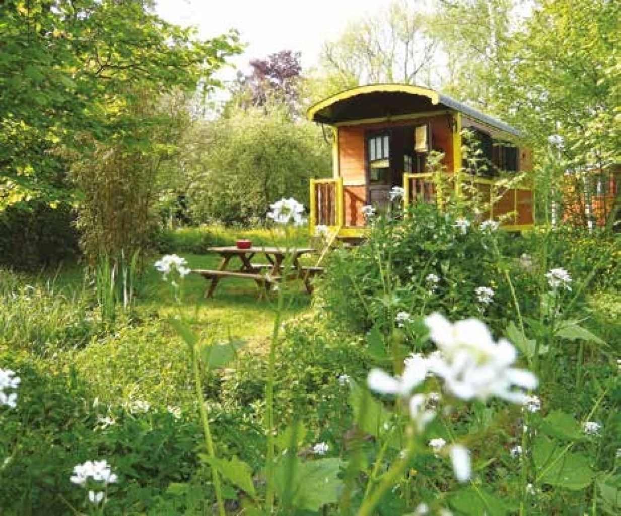 La Maison de l'Omignon compte cinq roulottes avec chacune son ambiance.