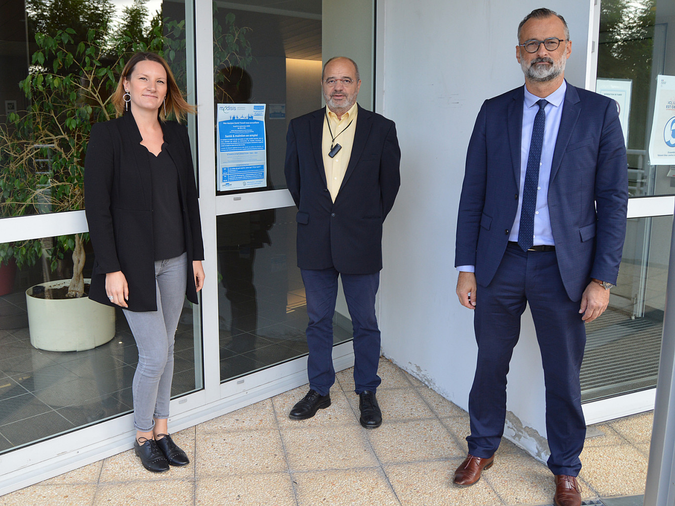 Jeune DRH du centre logistique Weldom à Breuil-le-Sec, Émilie Lecomte a répondu à l’invitation du président de Médisis Marc Salingue et de son Directeur général Olivier Hardouin pour présenter sa Cellule de maintien en emploi (de g. à dr.).